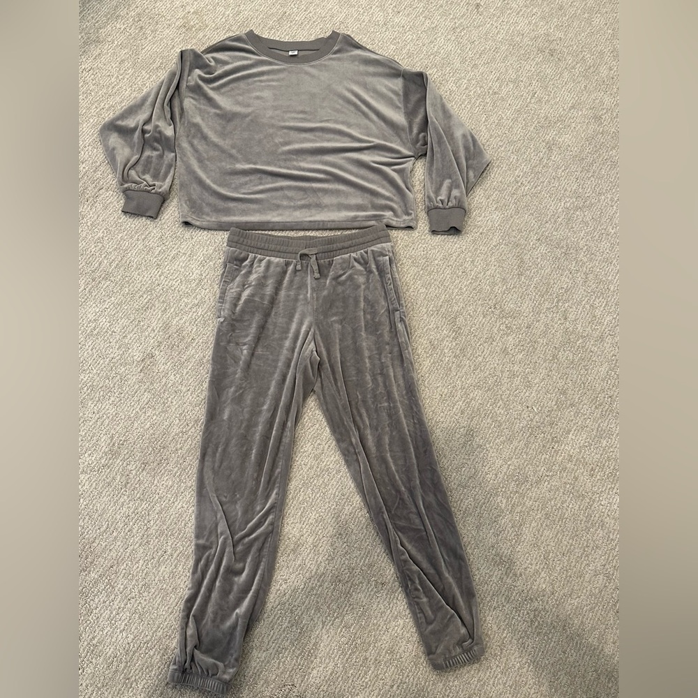 Velour Lounge Set - Small - Old Navy